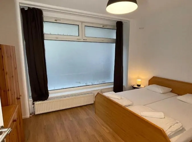 بيت ضيافة Nice Room Close To Main Station *
