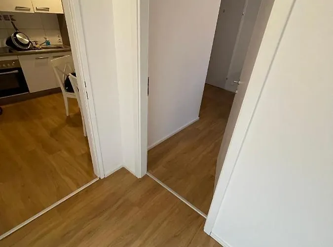 Nice Room Close To Main Station *