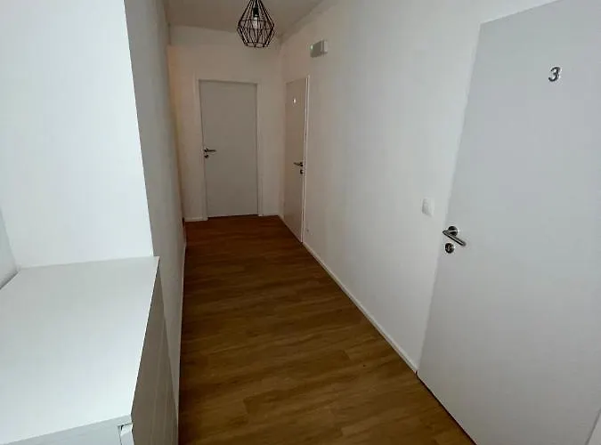 Nice Room Close To Main Station فيينا