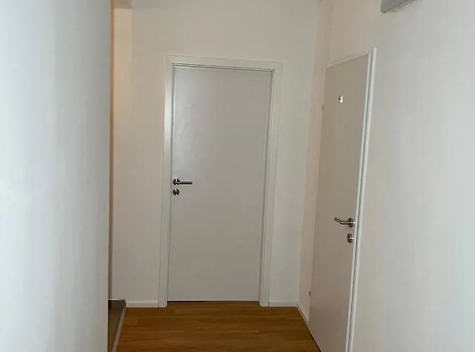 بيت ضيافة Nice Room Close To Main Station