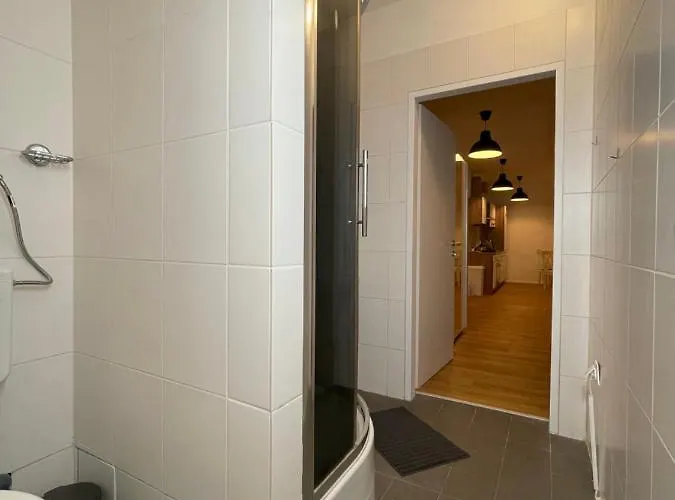 بيت ضيافة Nice Room Close To Main Station *